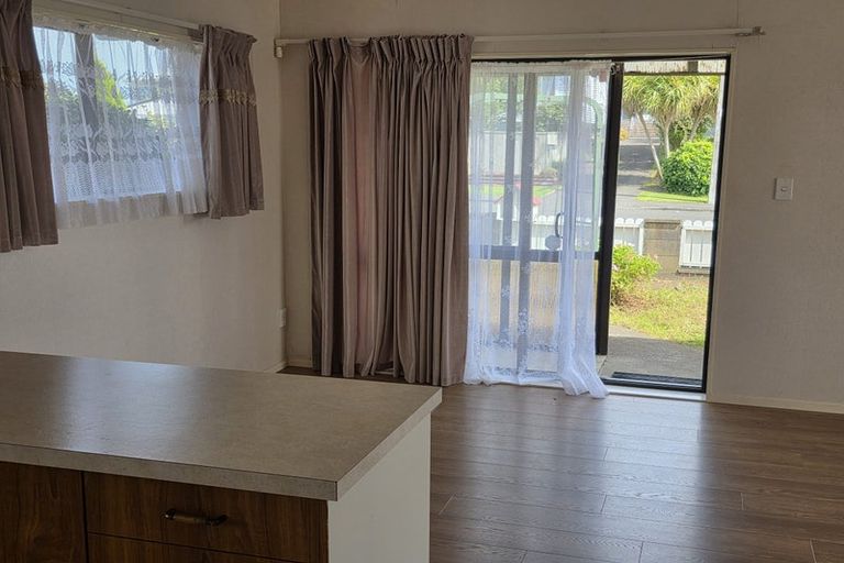 Photo of property in 1/47 South Road, Blagdon, New Plymouth, 4310