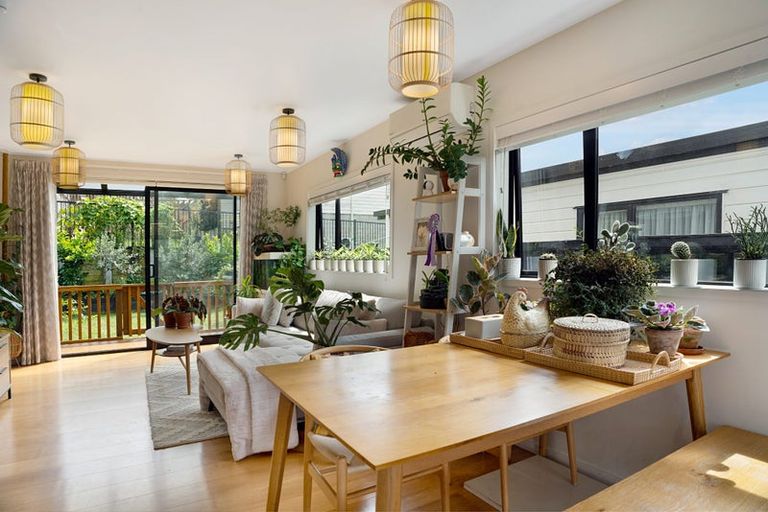 Photo of property in 43 Patrick Rice Drive, Swanson, Auckland, 0614