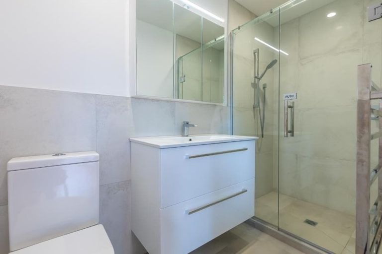 Photo of property in 13 Bellbird Rise, Murrays Bay, Auckland, 0630