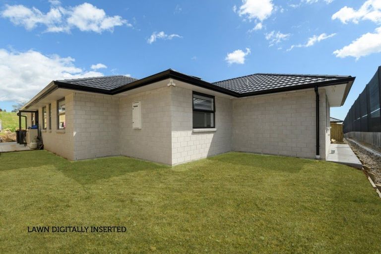 Photo of property in 8 Sam Heywood Place, Pyes Pa, Tauranga, 3112