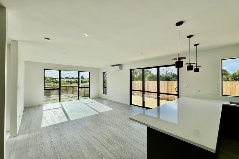 Photo of property in 28 Farrell Road, Pukekohe, 2120