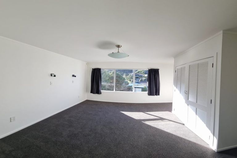 Photo of property in 8 Govind Grove, Ngaio, Wellington, 6035