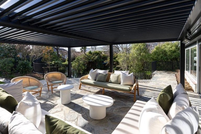 Photo of property in 87 Kahu Road, Fendalton, Christchurch, 8041