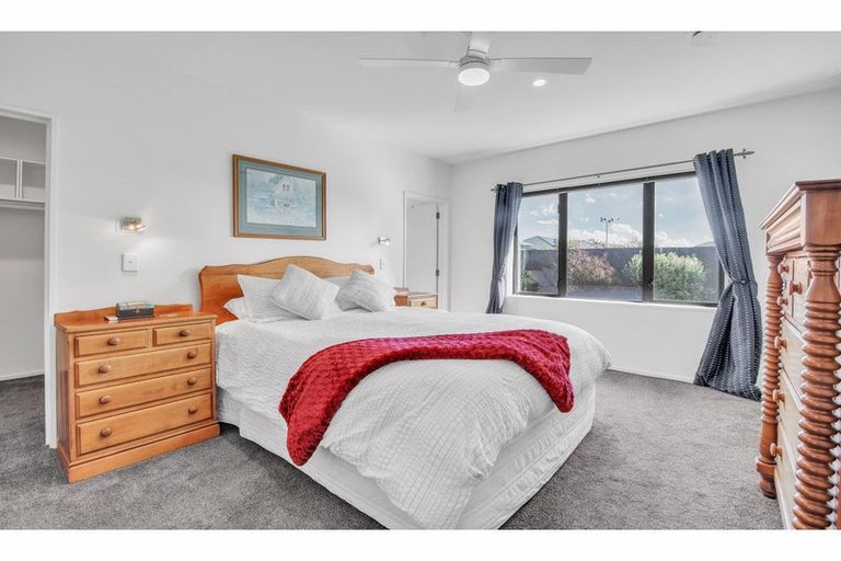 Photo of property in 9 Taiwhenua Street, Rangiora, 7400