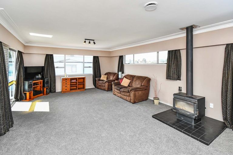 Photo of property in 1/19 Snell Avenue, Papakura, 2110