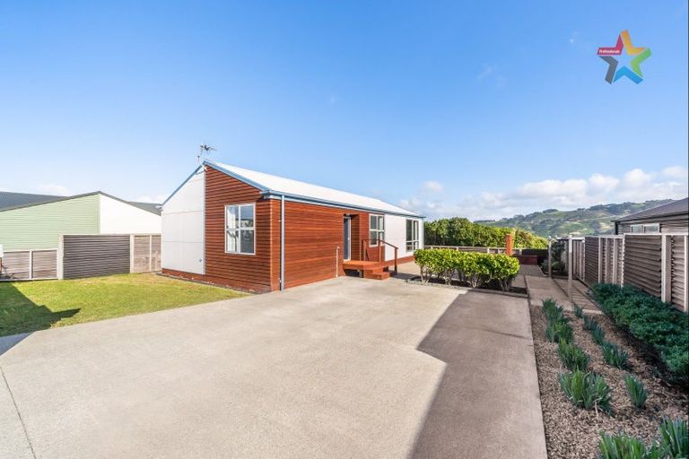 Photo of property in 20 Otonga Heights, Maungaraki, Lower Hutt, 5010