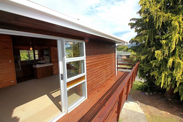 Photo of property in 25 Duncan Street, Te Anau, 9600