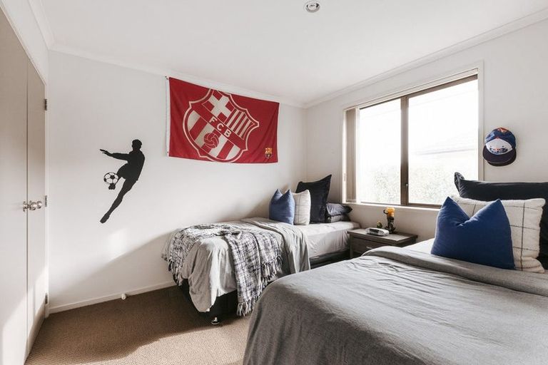 Photo of property in 8 Seabreeze Place, Papamoa Beach, Papamoa, 3118