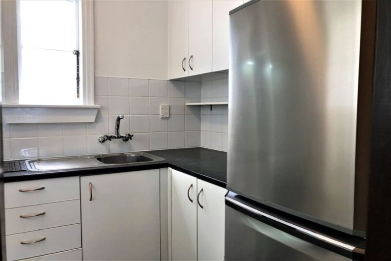 Photo of property in 1 Mckenzie Terrace, Te Aro, Wellington, 6011