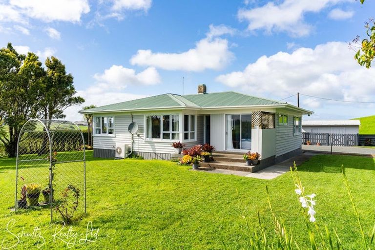 Photo of property in 69 Marohemo Road, Maungaturoto, 0583