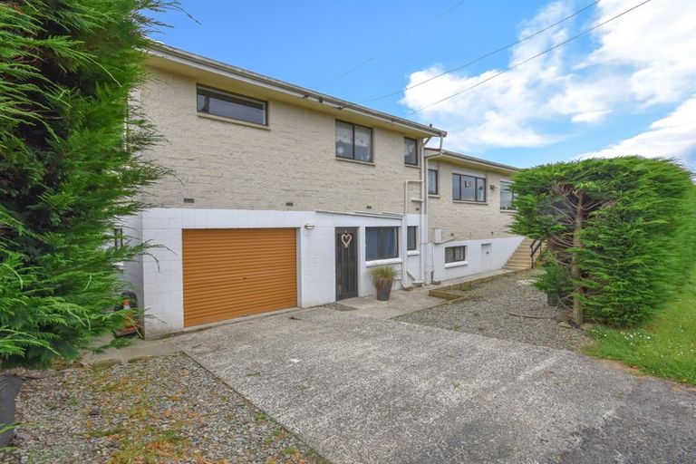 Photo of property in 20 Lynas Street, Outram, 9019