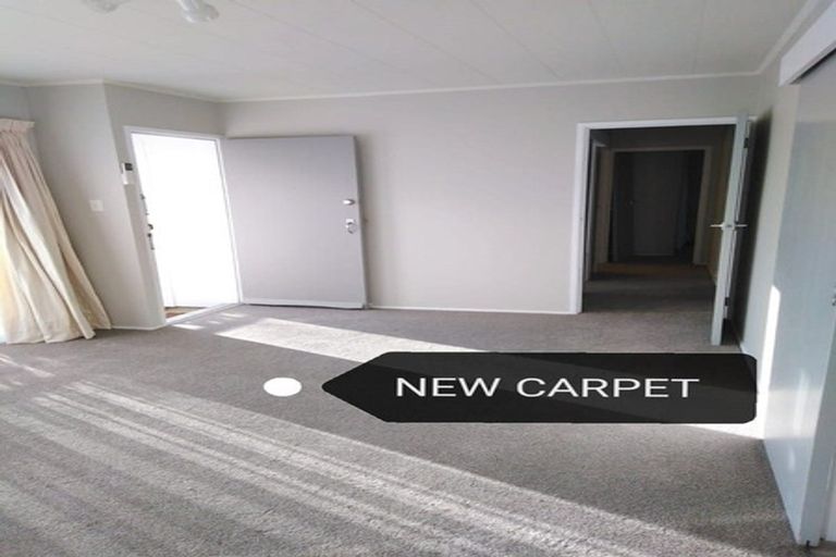 Photo of property in 2/2b Yeoman Place, Howick, Auckland, 2014