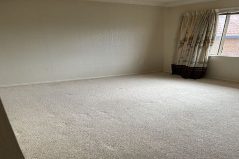 Photo of property in 6 Nathan Close, Somerville, Auckland, 2014