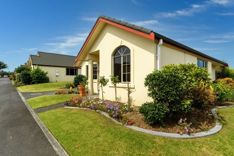 Photo of property in Orange Grove Village, 38/22 Pyes Pa Road, Pyes Pa, Tauranga, 3112