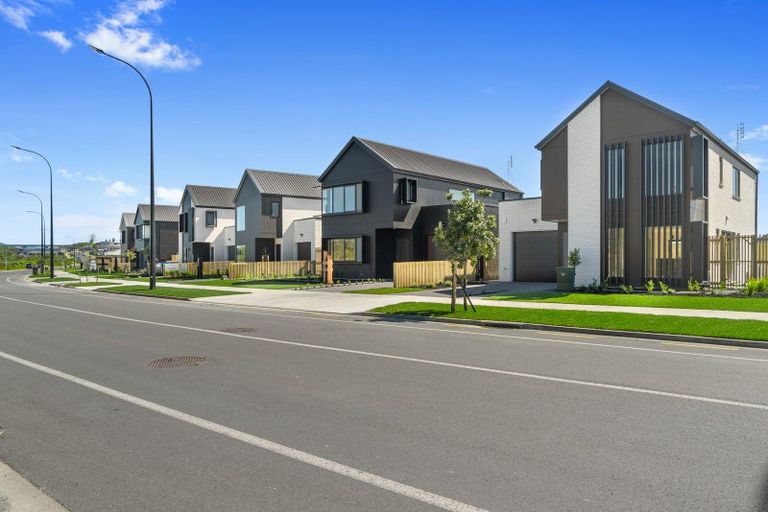 Photo of property in 67 Waireka Road, Rototuna North, Hamilton, 3210