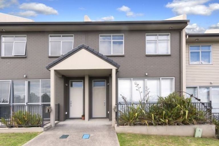 Photo of property in 13 Concepts Way, Flat Bush, Auckland, 2019