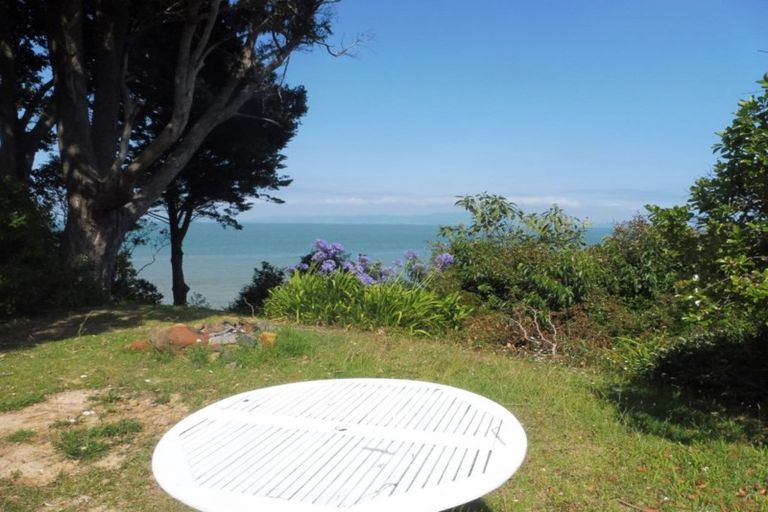 Photo of property in 1 Otuturu Crescent, Ruamahunga, Thames, 3575