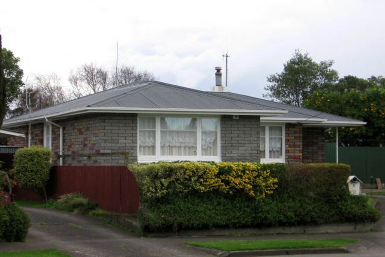 Photo of property in 5 Stoke Place, Awapuni, Palmerston North, 4412