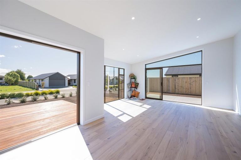 Photo of property in 38 Greenway Crescent, Hope, Richmond, 7020