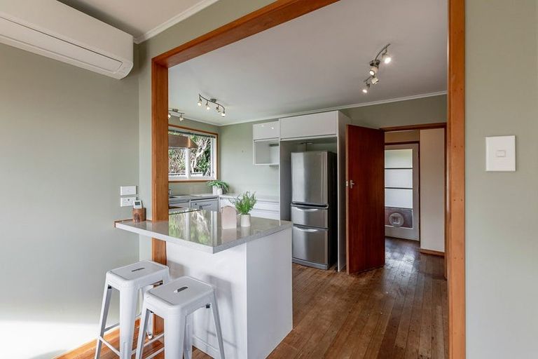 Photo of property in 102 Ruapehu Street, Paraparaumu, 5032