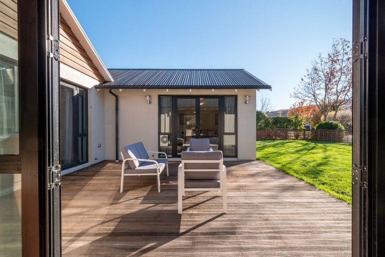 Photo of property in 48 Erskine Street, Lake Hayes, Queenstown, 9304