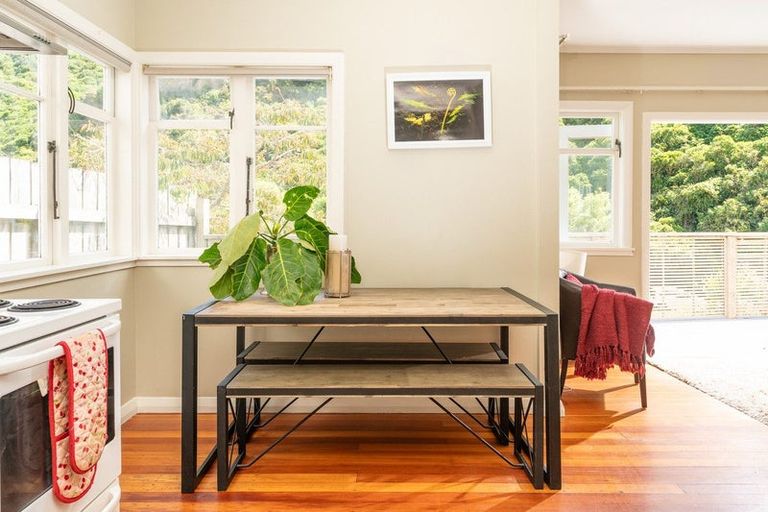 Photo of property in 489 Ohiro Road, Brooklyn, Wellington, 6021