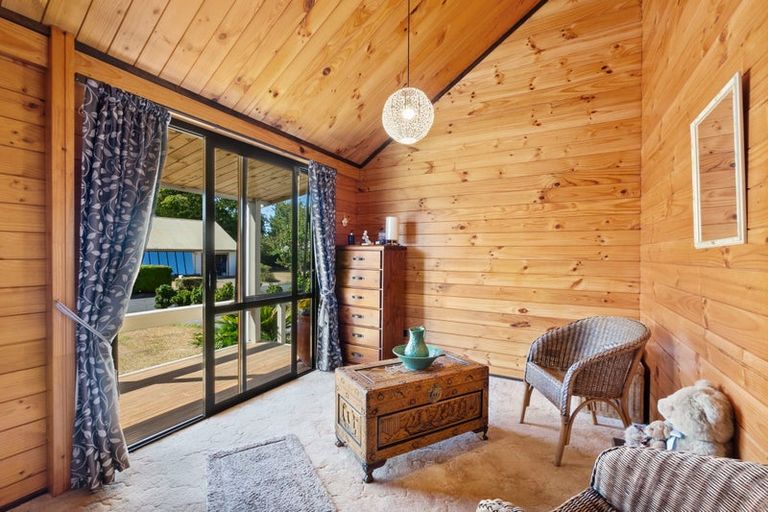 Photo of property in 18 Kingfisher Way, Te Kowhai, Hamilton, 3288