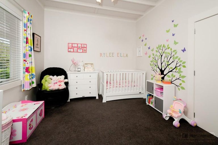 Photo of property in 1/3 Alma Road, Milford, Auckland, 0620