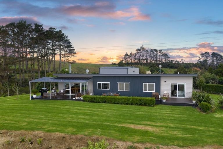 Photo of property in 212 Mainland Road, Kaipara Flats, Warkworth, 0984