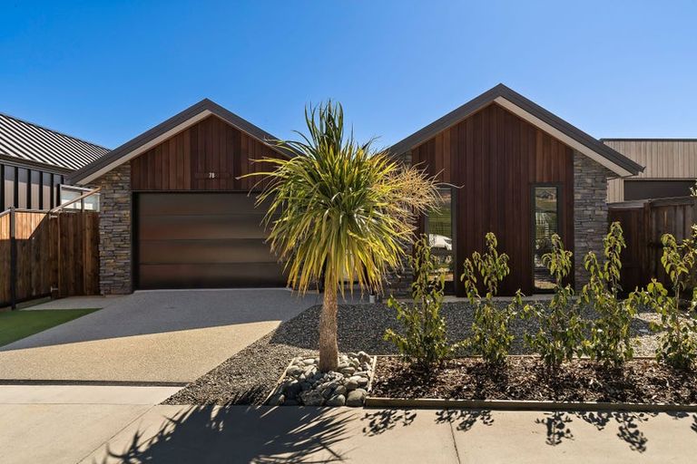 Photo of property in 78 Howden Drive, Jacks Point, 9371