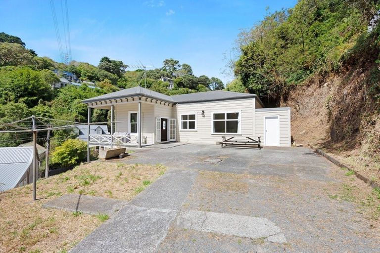 Photo of property in 34 Holloway Road, Aro Valley, Wellington, 6021
