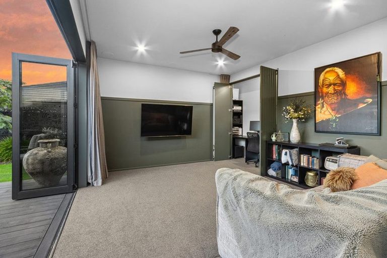 Photo of property in 114 Prestons Park Drive, Marshland, Christchurch, 8083