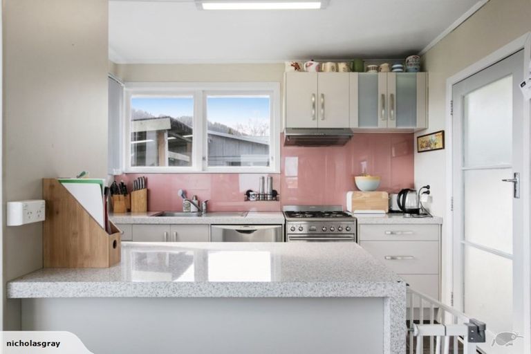 Photo of property in 5 Kinsella Place, Paeroa, 3600