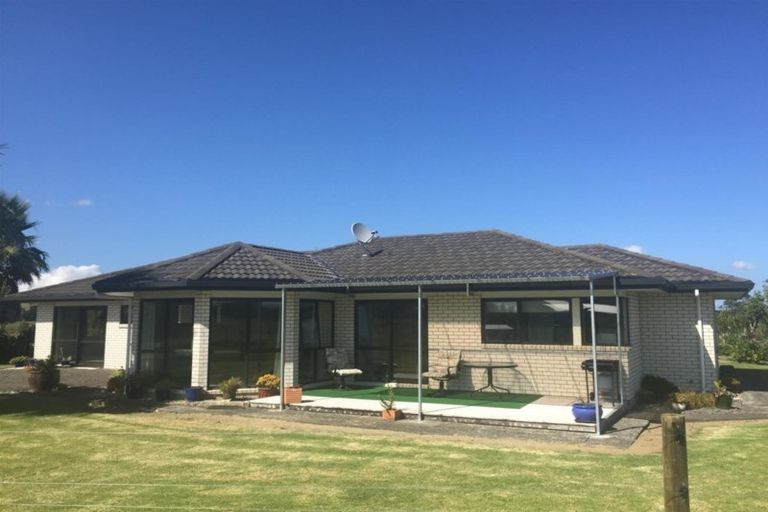 Photo of property in 157 Awakino Point Road East, Awakino Point, Dargaville, 0372