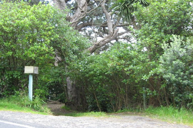 Photo of property in 63 Seaview Road, Piha, New Lynn, 0772
