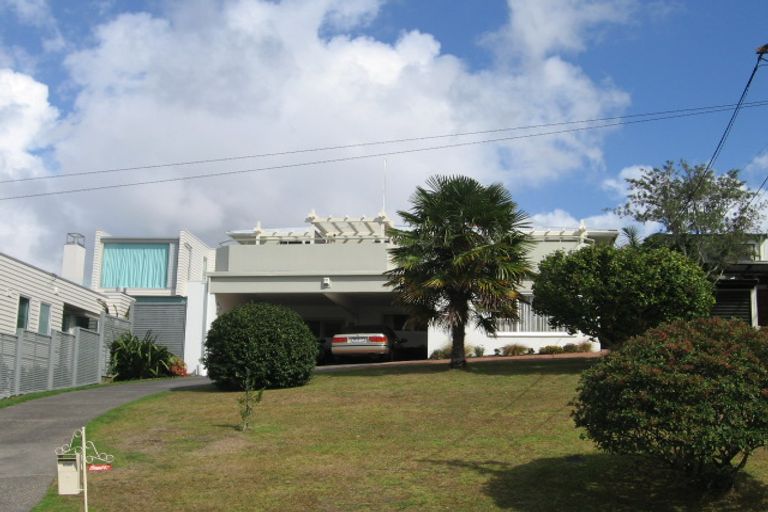 Photo of property in 47 Parr Terrace, Castor Bay, Auckland, 0620