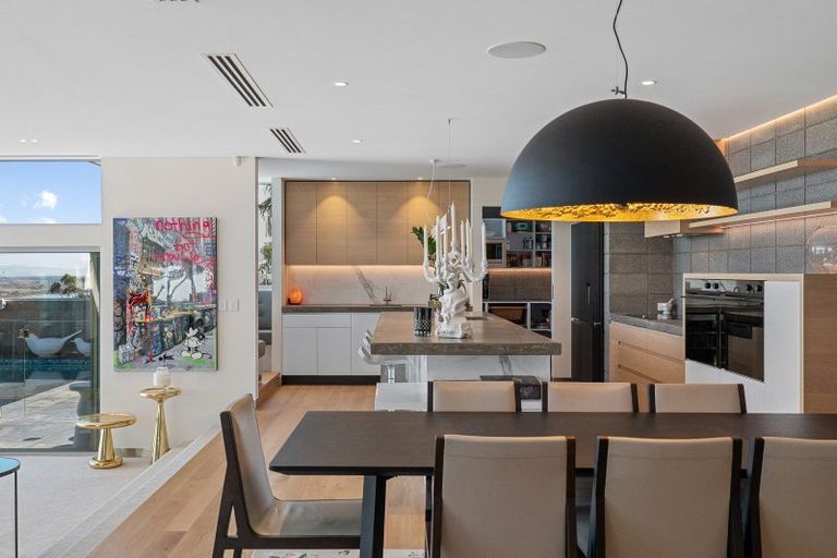 Photo of property in 6 Gazelle Lane, Redcliffs, Christchurch, 8081