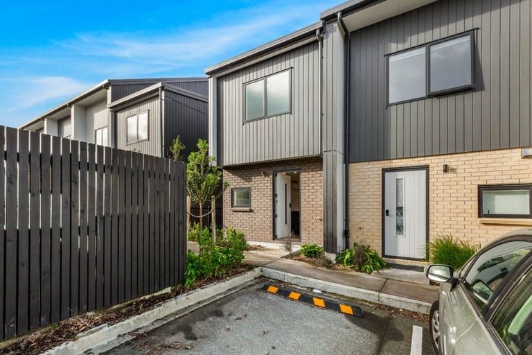 Photo of property in 11 Jabuka Street, Glen Eden, Auckland, 0602