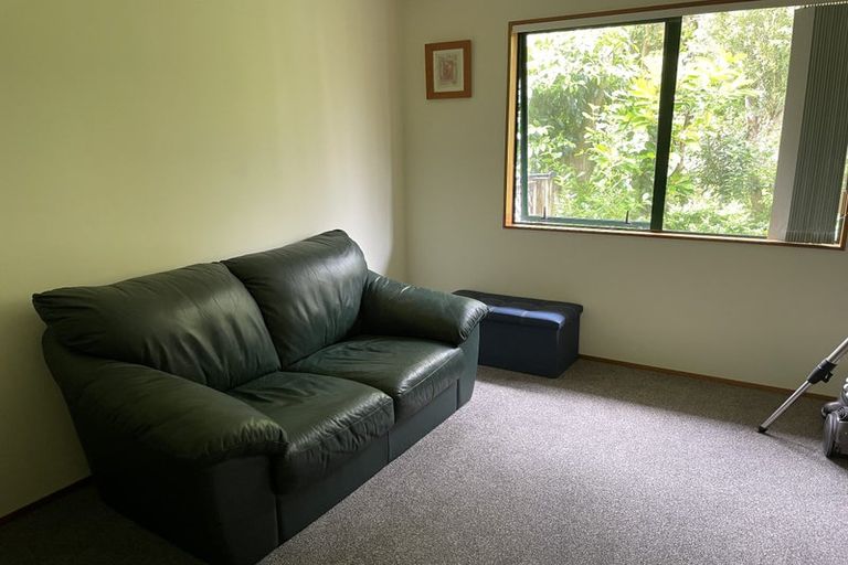 Photo of property in 13 Jelas Road, Red Beach, 0932