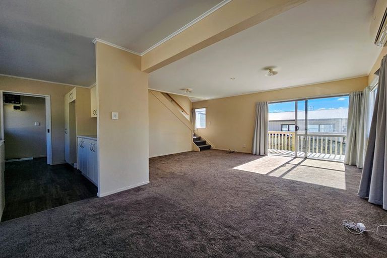 Photo of property in 4 Danden Way, Pukekohe, 2120