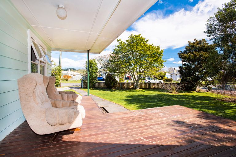 Photo of property in 21 Turenne Street, Inner Kaiti, Gisborne, 4010