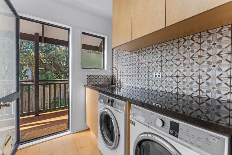 Photo of property in 78 Waitea Road, Muriwai, Waimauku, 0881