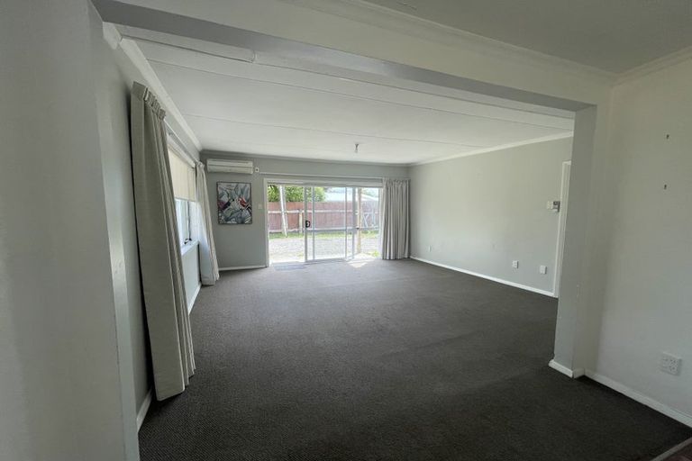 Photo of property in 22a Sussex Street, Levin, 5510