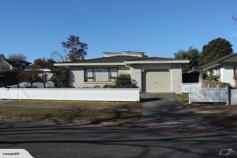 Photo of property in 1/46 Campbell Street, Havelock North, 4130
