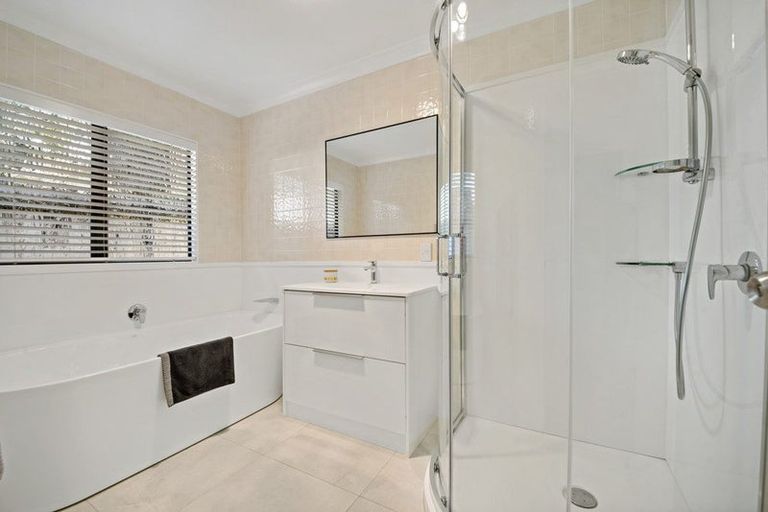 Photo of property in 182a Queen Street, Pukekohe, 2120