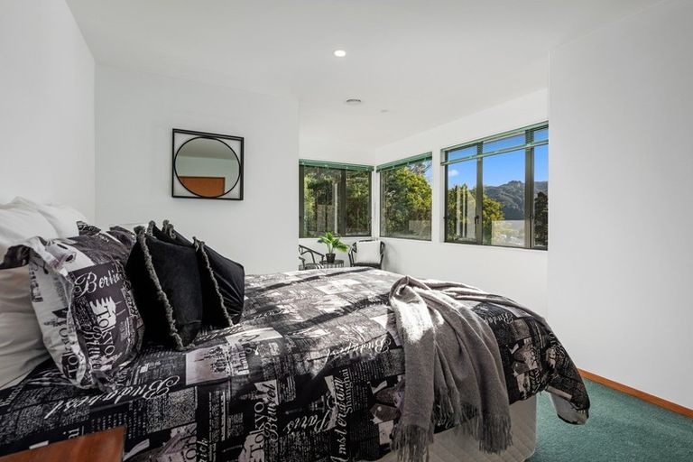 Photo of property in 12c Chatsworth Road, Silverstream, Upper Hutt, 5019