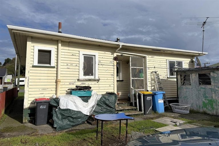 Photo of property in 29 Murray Street, Greymouth, 7805