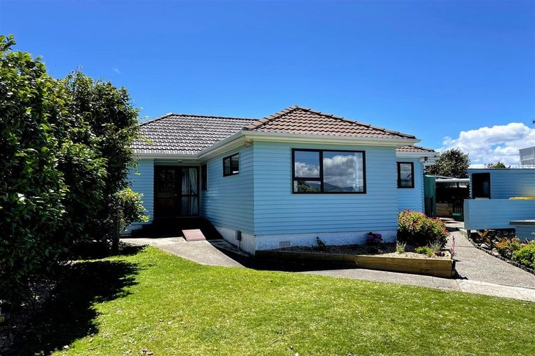 Photo of property in 15 Arthur Street, Paraparaumu Beach, Paraparaumu, 5032