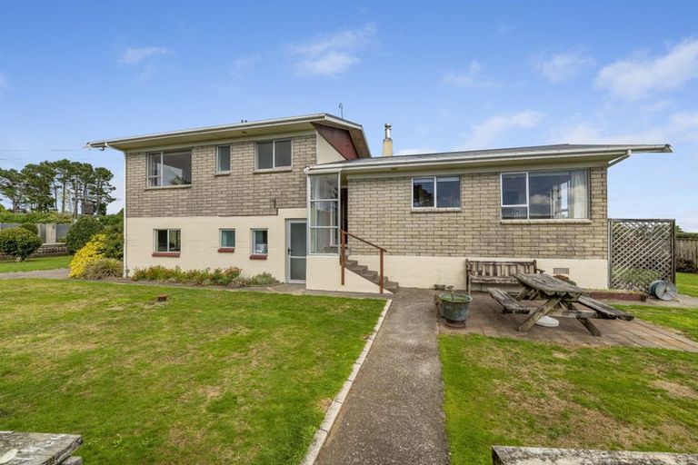Photo of property in 155 Cross Road, Lepperton, New Plymouth, 4373