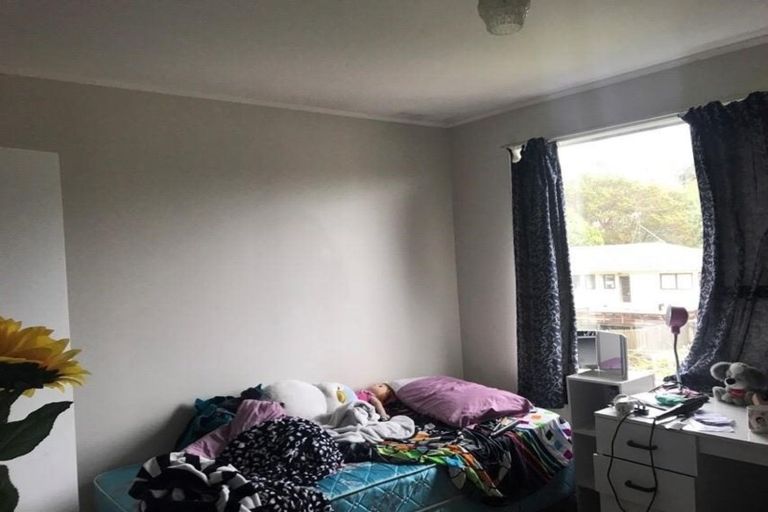 Photo of property in 5 Garner Place, Glenfield, Auckland, 0629